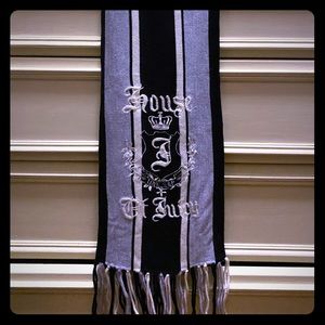 Juicy couture scarf